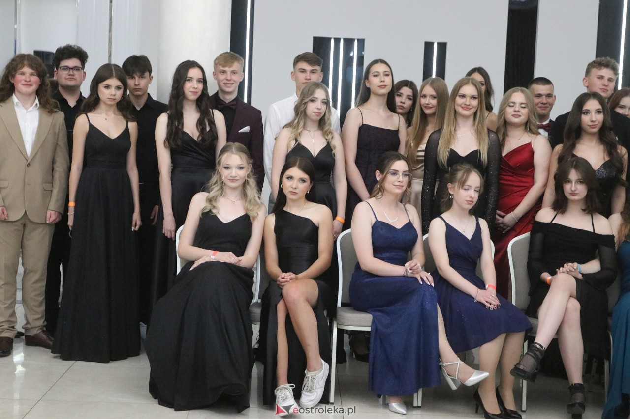 Półmetek w I LO w Ostrołęce [24.05.2024] - zdjęcie #76 - eOstroleka.pl