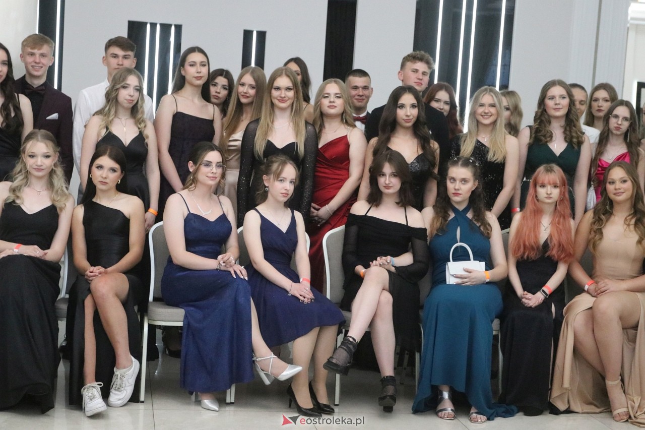 Półmetek w I LO w Ostrołęce [24.05.2024] - zdjęcie #75 - eOstroleka.pl