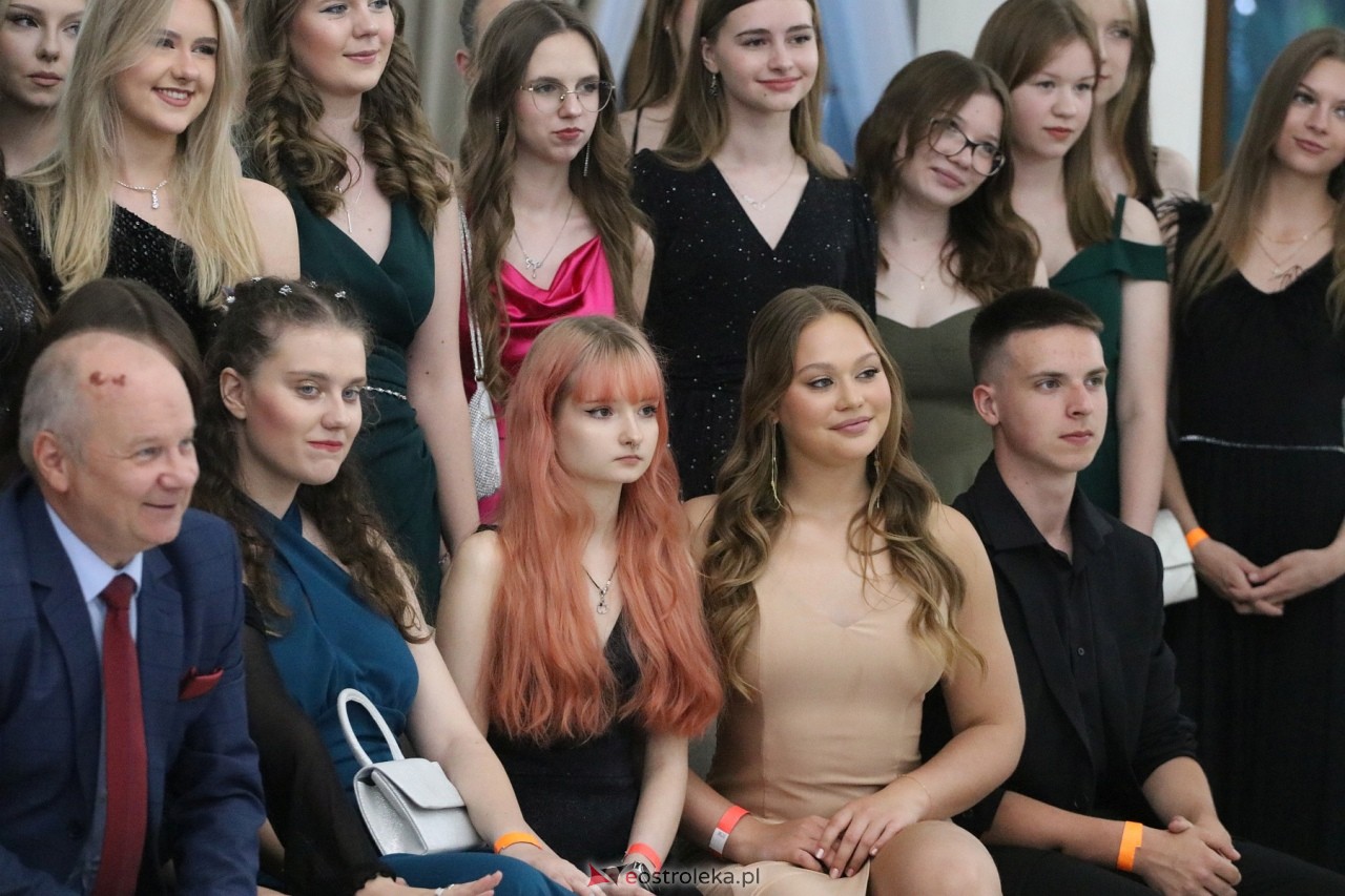 Półmetek w I LO w Ostrołęce [24.05.2024] - zdjęcie #72 - eOstroleka.pl