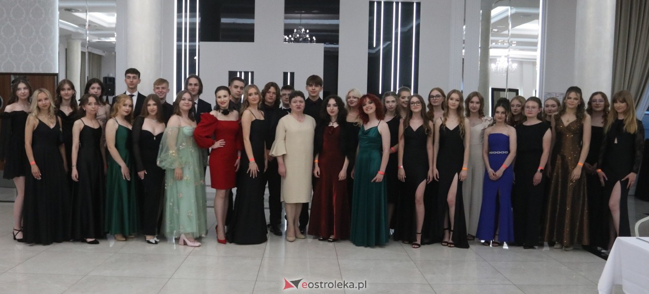 Półmetek w I LO w Ostrołęce [24.05.2024] - zdjęcie #44 - eOstroleka.pl