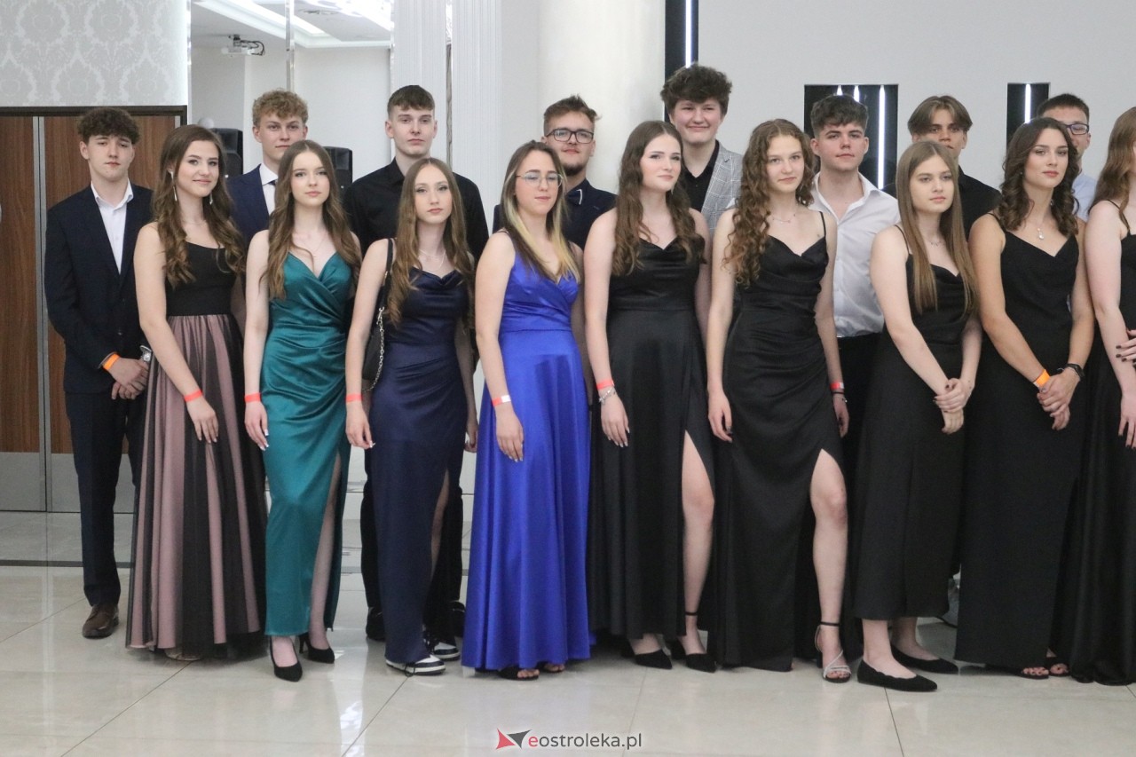 Półmetek w I LO w Ostrołęce [24.05.2024] - zdjęcie #58 - eOstroleka.pl