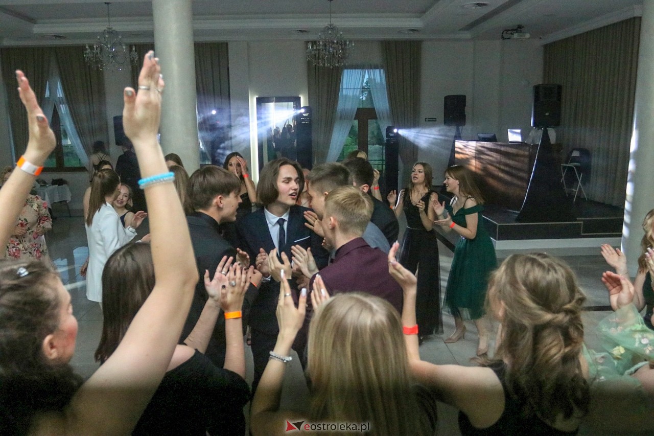 Półmetek w I LO w Ostrołęce [24.05.2024] - zdjęcie #35 - eOstroleka.pl