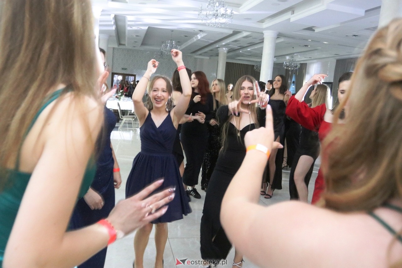 Półmetek w I LO w Ostrołęce [24.05.2024] - zdjęcie #28 - eOstroleka.pl