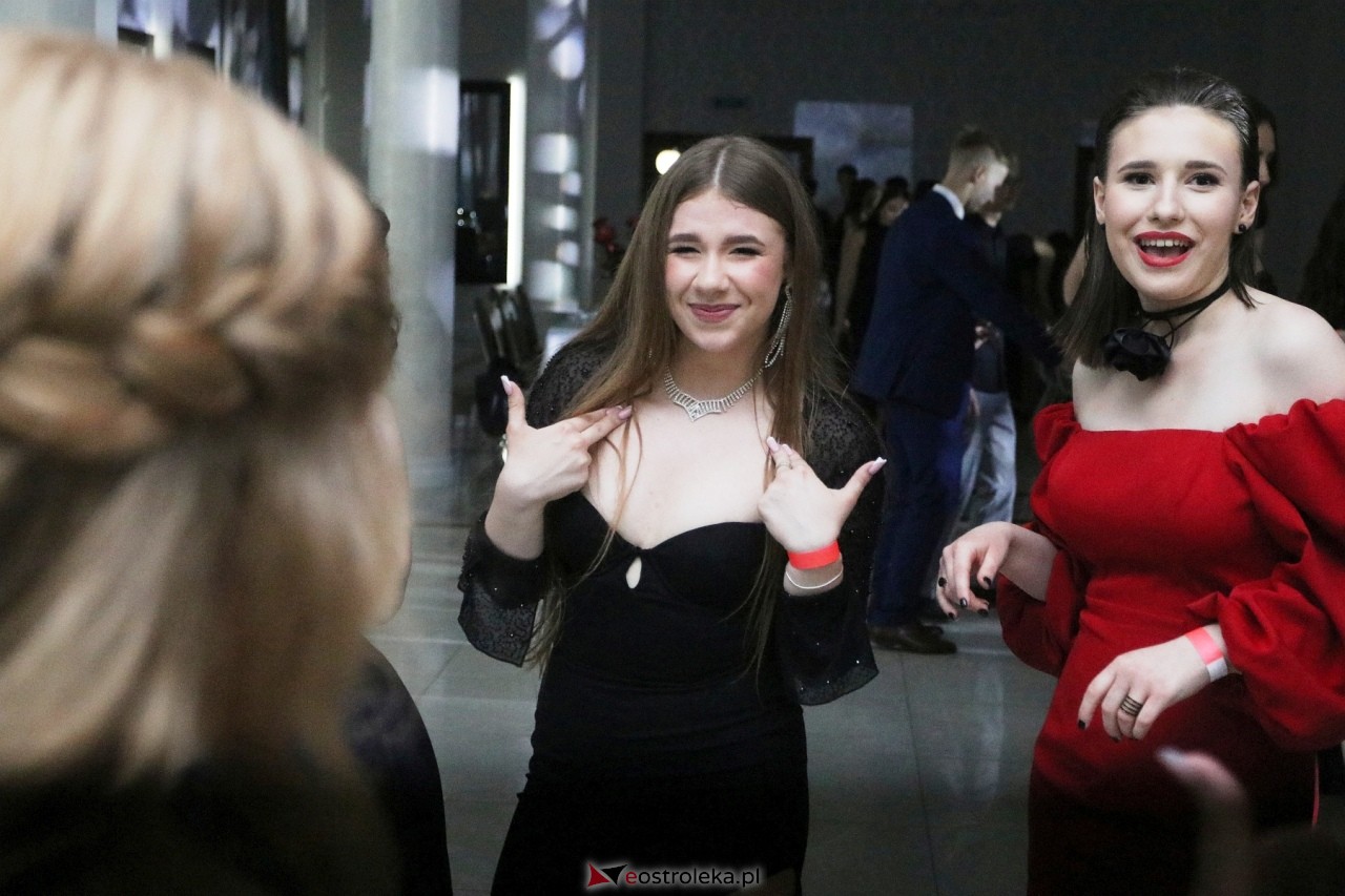 Półmetek w I LO w Ostrołęce [24.05.2024] - zdjęcie #27 - eOstroleka.pl