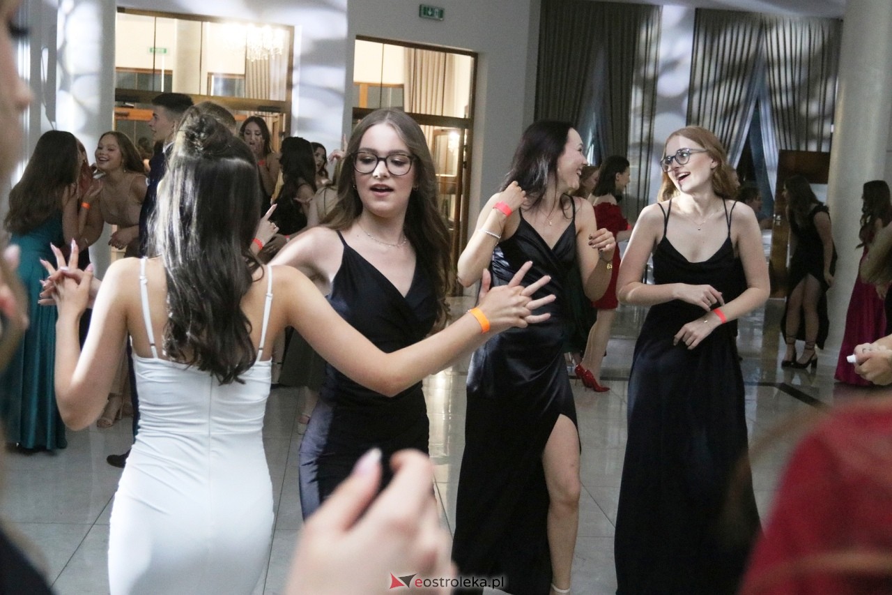 Półmetek w I LO w Ostrołęce [24.05.2024] - zdjęcie #10 - eOstroleka.pl