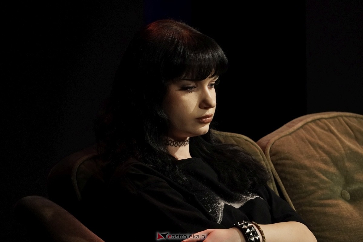 Spektakl Czekoladki w Klubie Oczko [24.05.2024] - zdjęcie #15 - eOstroleka.pl
