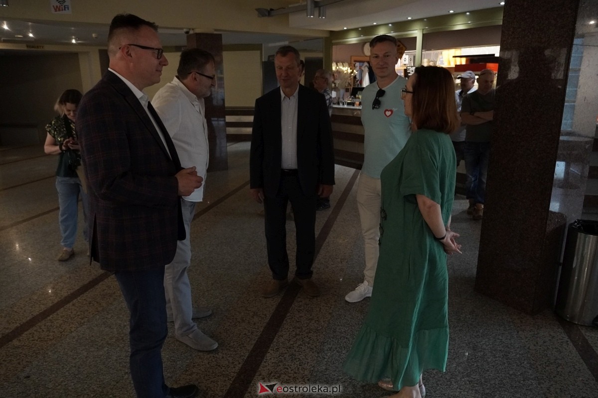 Wystawa “Dzieci” oficjalnie otwarta [24.05.2024] - zdjęcie #4 - eOstroleka.pl