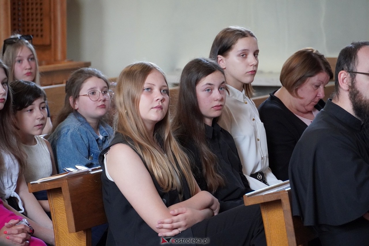 XXV Konkurs Recytatorski Poezji Ks. Jana Twardowskiego [25.05.2024]  - zdjęcie #54 - eOstroleka.pl