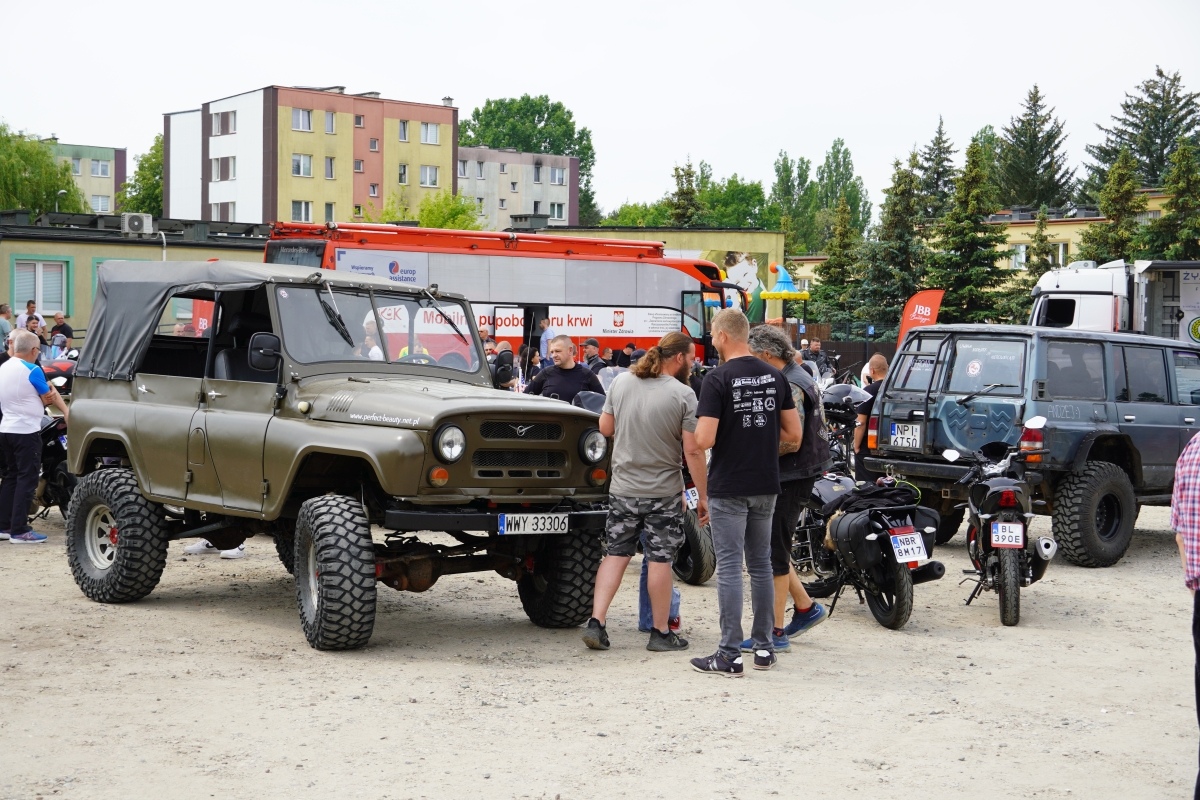 Motoserce 2024 - parada motocykli ulicami Ostrołęki [25.05.2024] - zdjęcie #276 - eOstroleka.pl