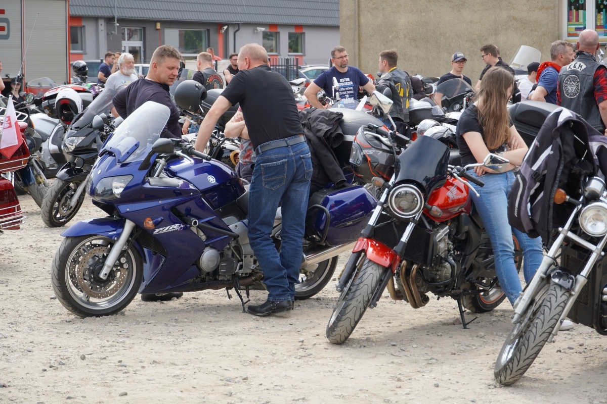 Motoserce 2024 - parada motocykli ulicami Ostrołęki [25.05.2024] - zdjęcie #238 - eOstroleka.pl