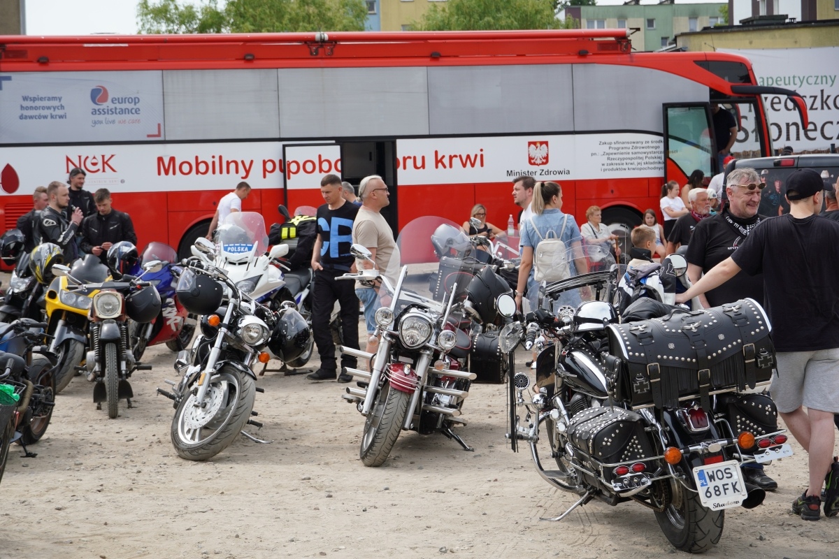 Motoserce 2024 - parada motocykli ulicami Ostrołęki [25.05.2024] - zdjęcie #235 - eOstroleka.pl