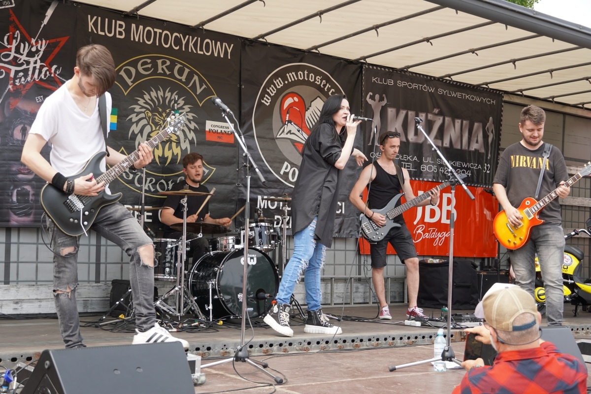 Motoserce 2024 - parada motocykli ulicami Ostrołęki [25.05.2024] - zdjęcie #221 - eOstroleka.pl