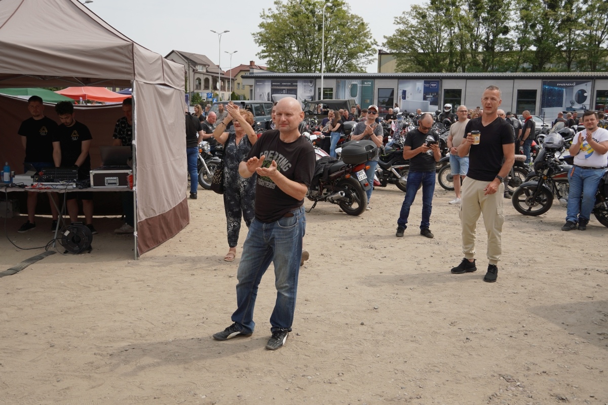 Motoserce 2024 - parada motocykli ulicami Ostrołęki [25.05.2024] - zdjęcie #218 - eOstroleka.pl