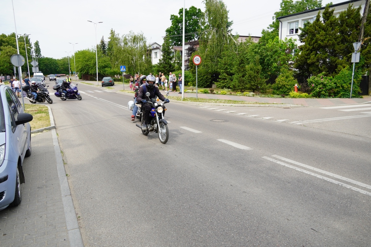 Motoserce 2024 - parada motocykli ulicami Ostrołęki [25.05.2024] - zdjęcie #130 - eOstroleka.pl