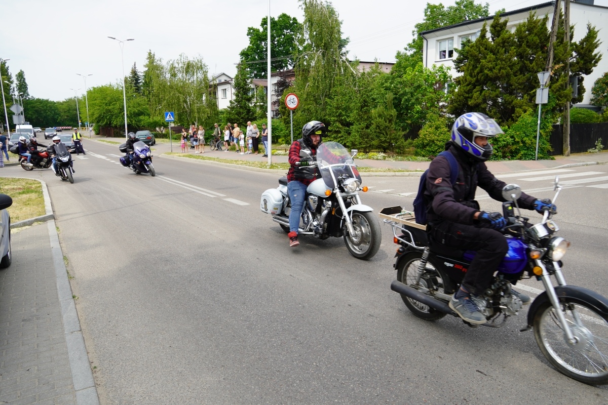 Motoserce 2024 - parada motocykli ulicami Ostrołęki [25.05.2024] - zdjęcie #128 - eOstroleka.pl