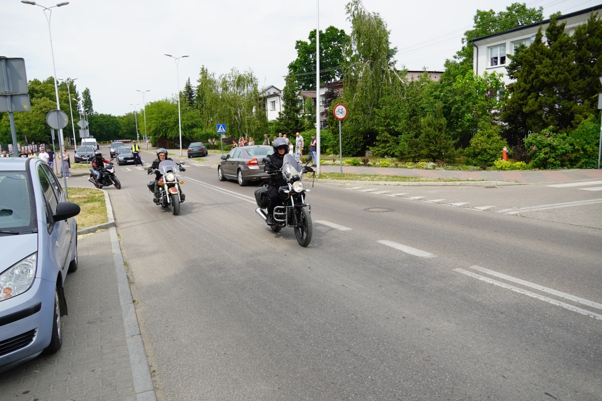 Motoserce 2024 - parada motocykli ulicami Ostrołęki [25.05.2024] - zdjęcie #119 - eOstroleka.pl