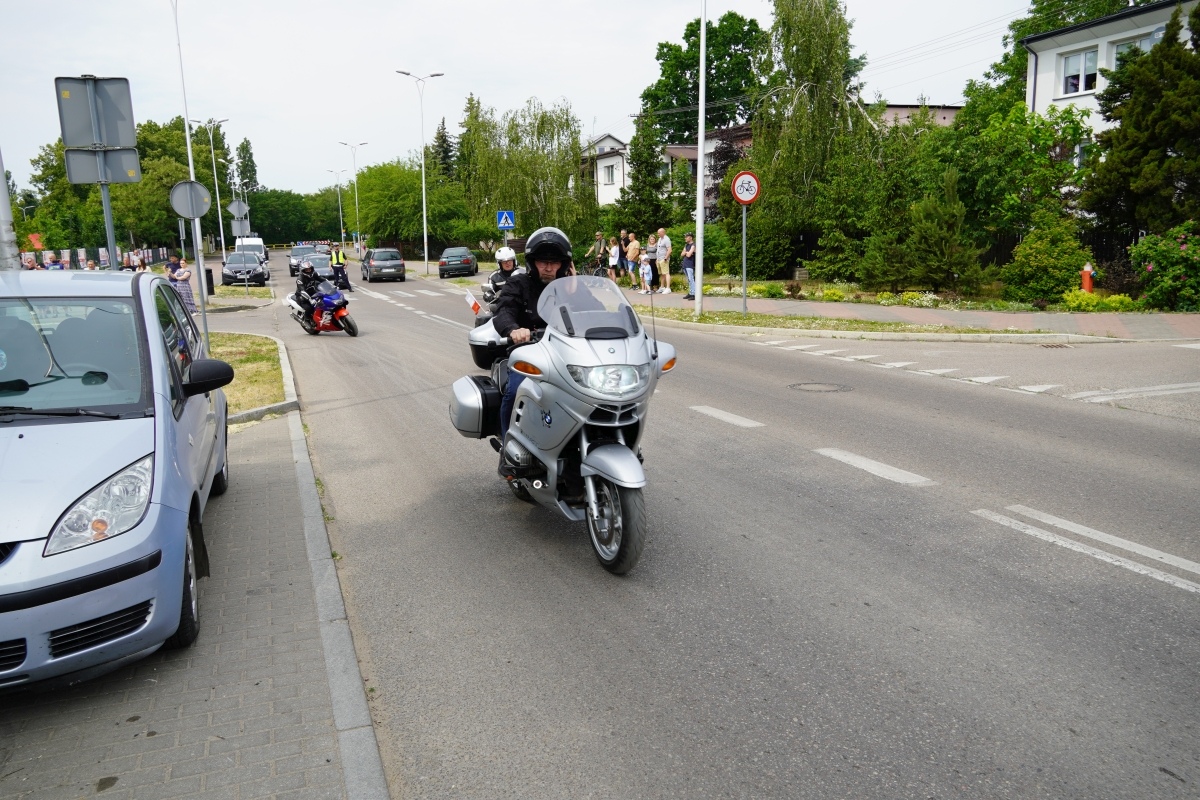 Motoserce 2024 - parada motocykli ulicami Ostrołęki [25.05.2024] - zdjęcie #115 - eOstroleka.pl