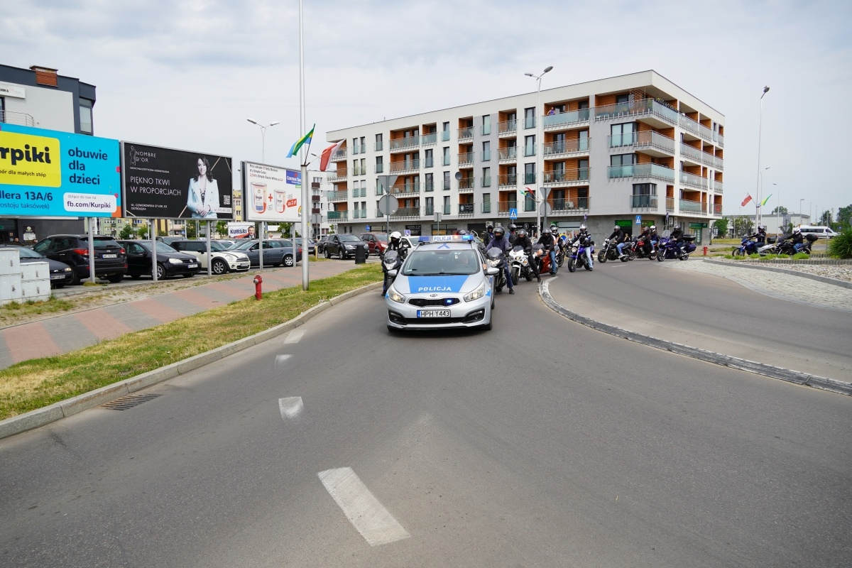 Motoserce 2024 - parada motocykli ulicami Ostrołęki [25.05.2024] - zdjęcie #104 - eOstroleka.pl