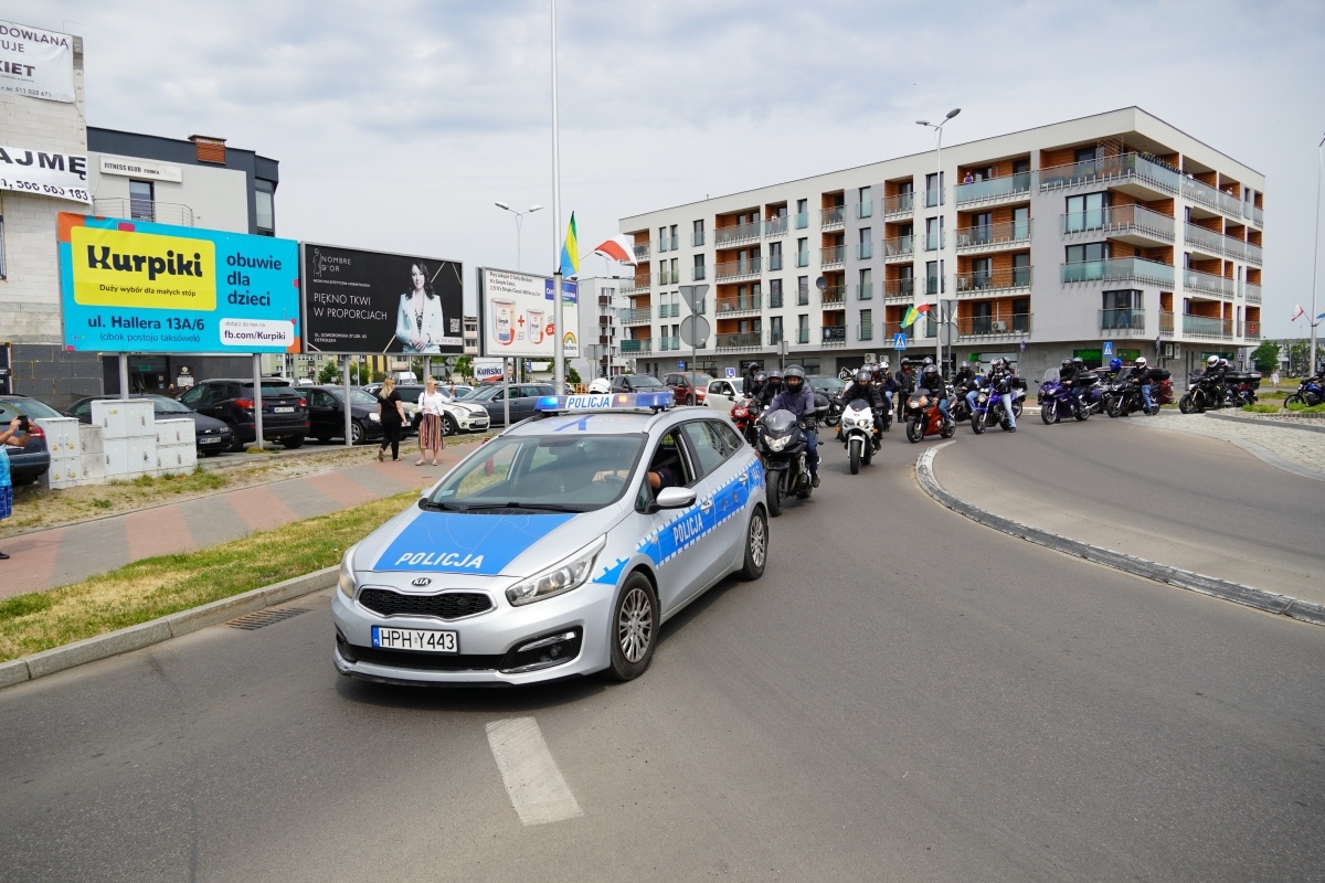Motoserce 2024 - parada motocykli ulicami Ostrołęki [25.05.2024] - zdjęcie #99 - eOstroleka.pl