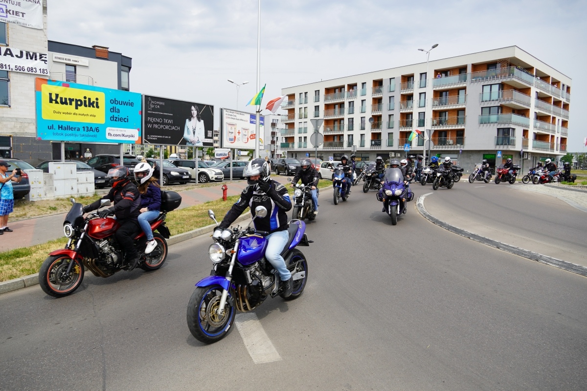 Motoserce 2024 - parada motocykli ulicami Ostrołęki [25.05.2024] - zdjęcie #96 - eOstroleka.pl