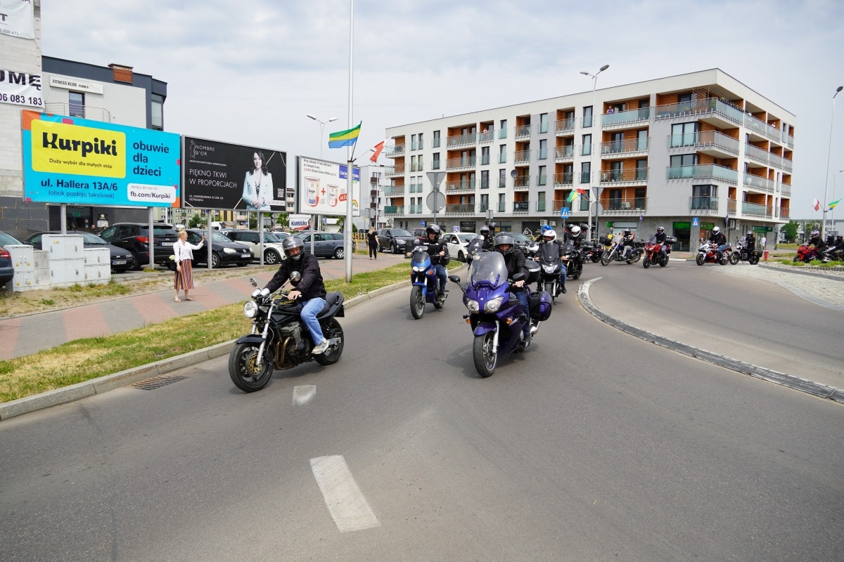 Motoserce 2024 - parada motocykli ulicami Ostrołęki [25.05.2024] - zdjęcie #95 - eOstroleka.pl