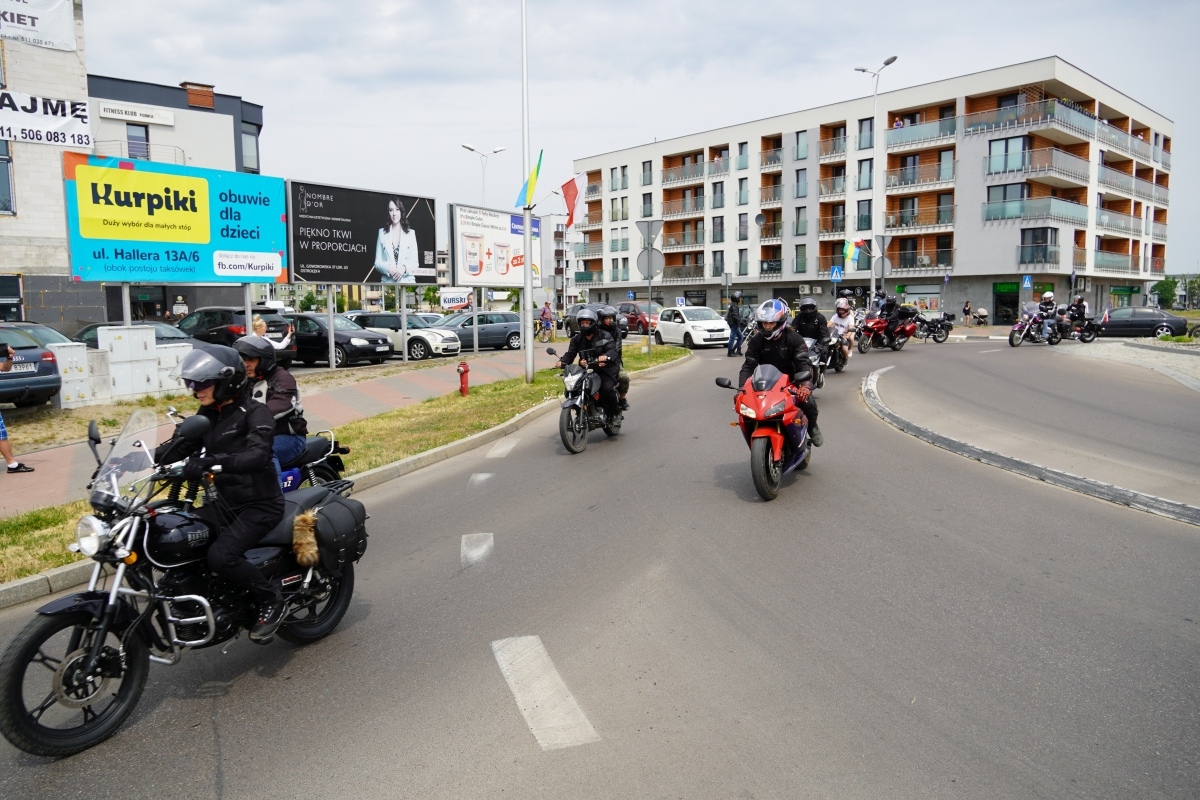 Motoserce 2024 - parada motocykli ulicami Ostrołęki [25.05.2024] - zdjęcie #89 - eOstroleka.pl