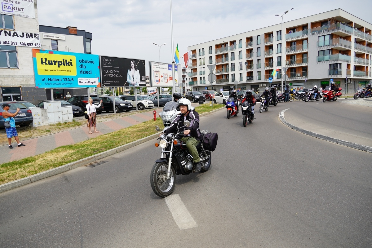 Motoserce 2024 - parada motocykli ulicami Ostrołęki [25.05.2024] - zdjęcie #74 - eOstroleka.pl