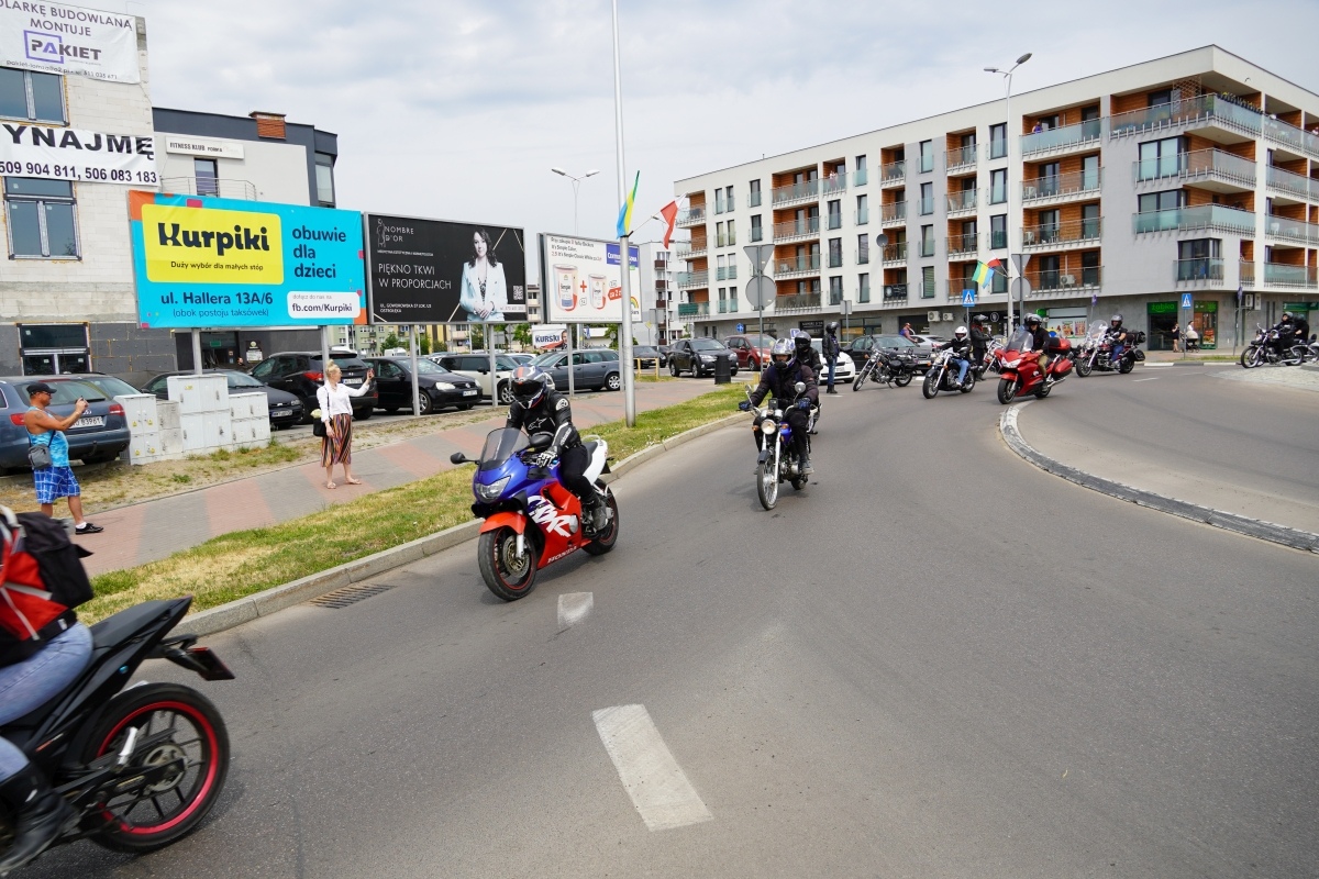 Motoserce 2024 - parada motocykli ulicami Ostrołęki [25.05.2024] - zdjęcie #68 - eOstroleka.pl