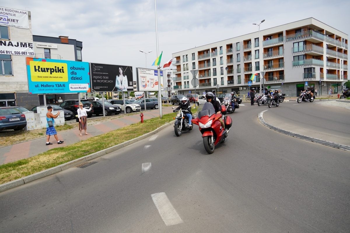 Motoserce 2024 - parada motocykli ulicami Ostrołęki [25.05.2024] - zdjęcie #62 - eOstroleka.pl