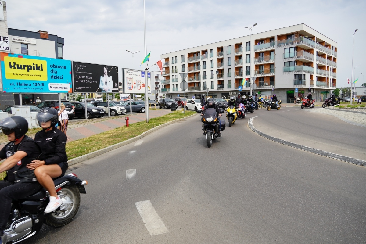 Motoserce 2024 - parada motocykli ulicami Ostrołęki [25.05.2024] - zdjęcie #51 - eOstroleka.pl