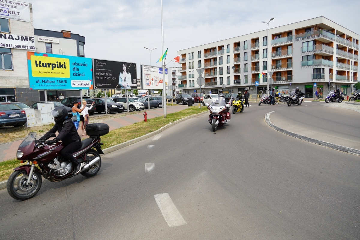 Motoserce 2024 - parada motocykli ulicami Ostrołęki [25.05.2024] - zdjęcie #37 - eOstroleka.pl
