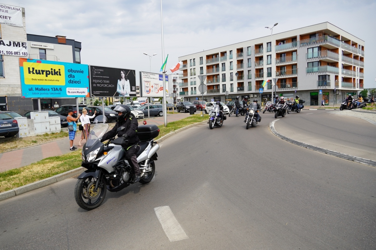 Motoserce 2024 - parada motocykli ulicami Ostrołęki [25.05.2024] - zdjęcie #32 - eOstroleka.pl