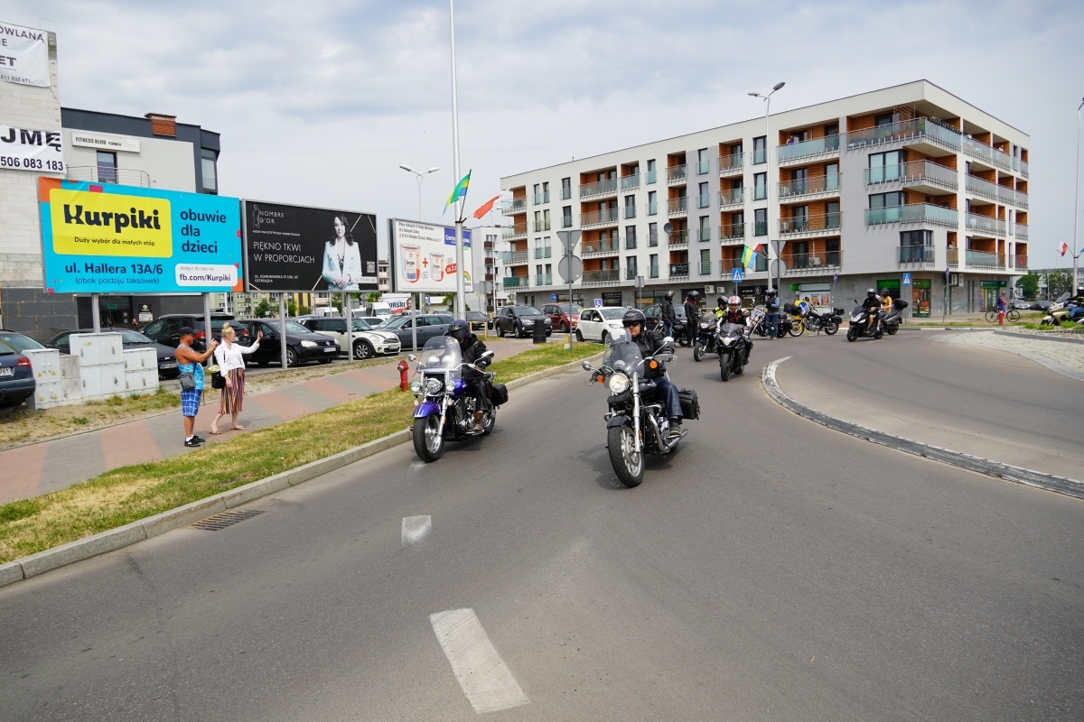 Motoserce 2024 - parada motocykli ulicami Ostrołęki [25.05.2024] - zdjęcie #31 - eOstroleka.pl