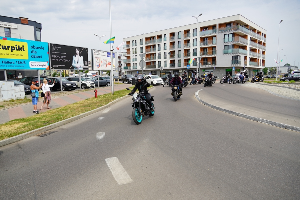 Motoserce 2024 - parada motocykli ulicami Ostrołęki [25.05.2024] - zdjęcie #22 - eOstroleka.pl