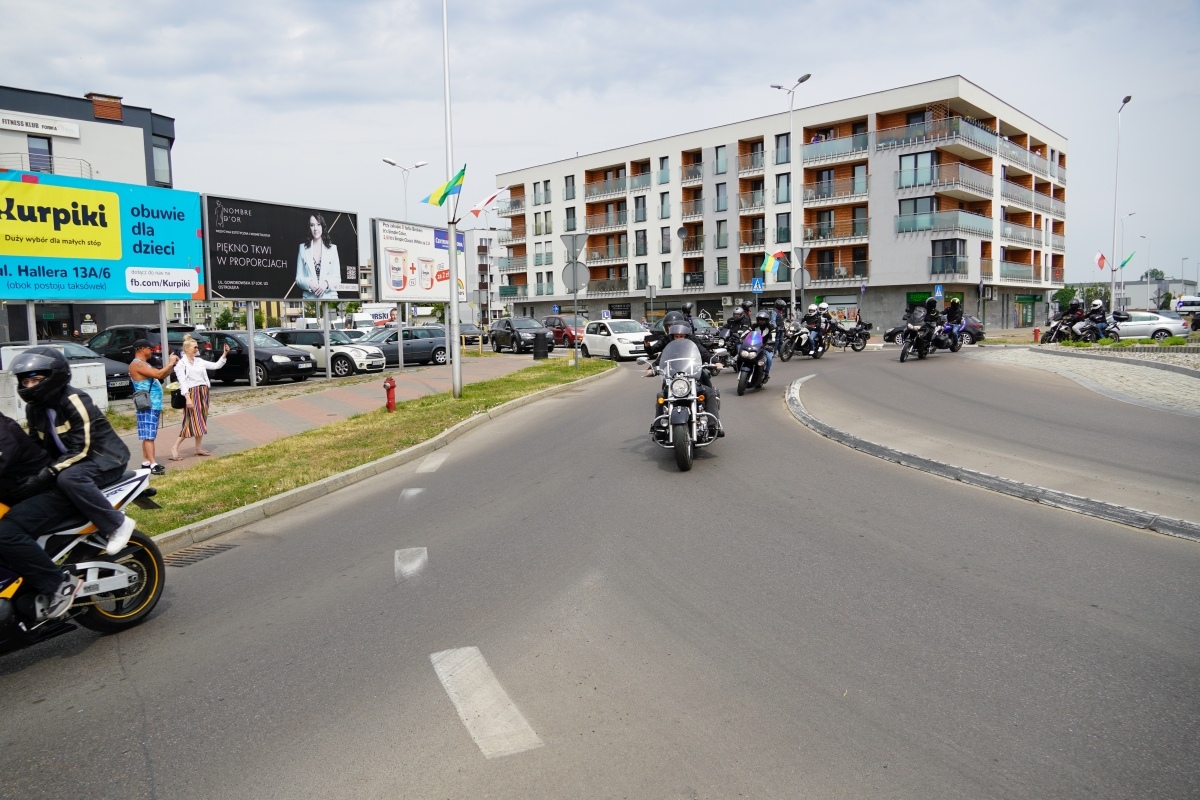 Motoserce 2024 - parada motocykli ulicami Ostrołęki [25.05.2024] - zdjęcie #14 - eOstroleka.pl