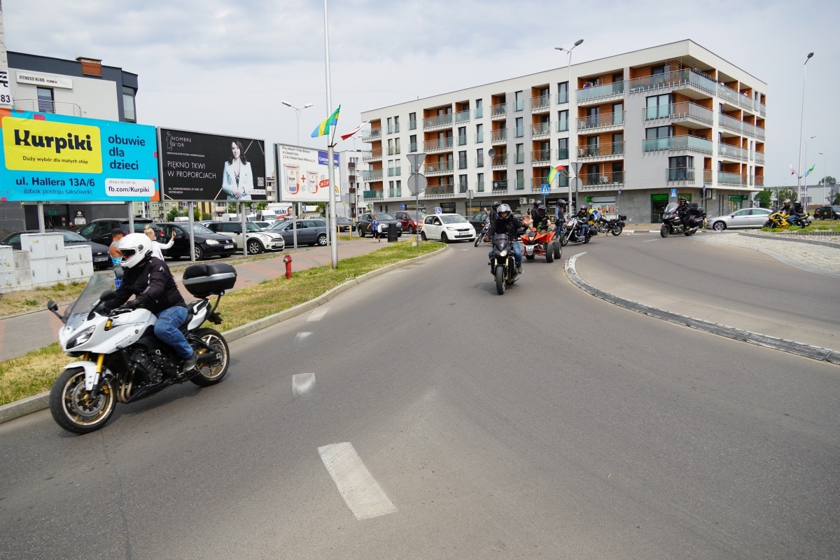 Motoserce 2024 - parada motocykli ulicami Ostrołęki [25.05.2024] - zdjęcie #7 - eOstroleka.pl
