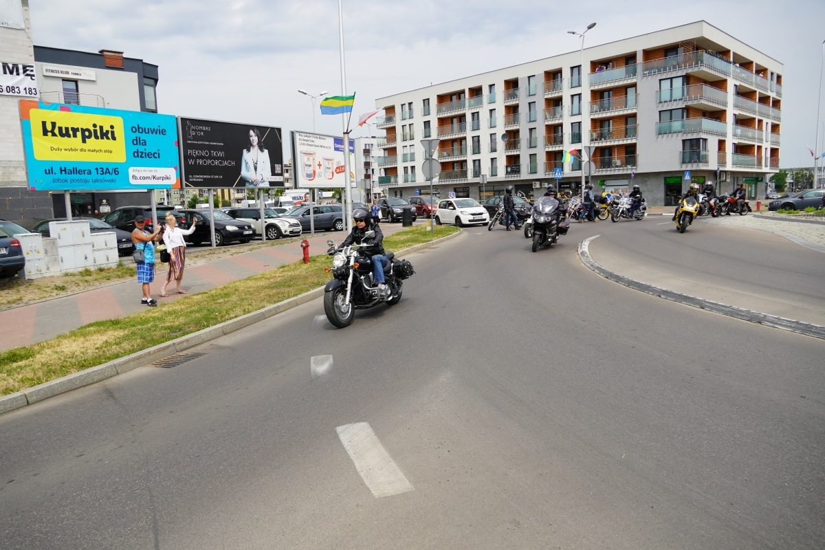 Motoserce 2024 - parada motocykli ulicami Ostrołęki [25.05.2024] - zdjęcie #3 - eOstroleka.pl