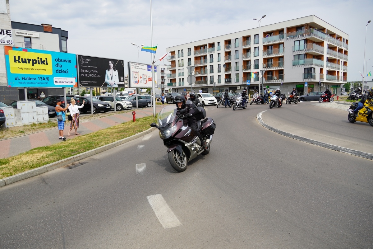 Motoserce 2024 - parada motocykli ulicami Ostrołęki [25.05.2024] - zdjęcie #1 - eOstroleka.pl