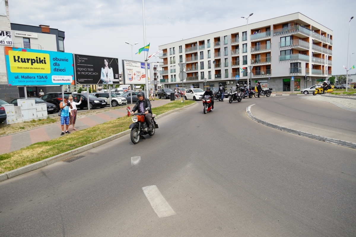 Motoserce 2024 - parada motocykli ulicami Ostrołęki [25.05.2024] - zdjęcie #73 - eOstroleka.pl