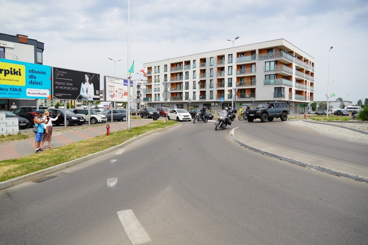 Motoserce 2024 - parada motocykli ulicami Ostrołęki [25.05.2024] - zdjęcie #56 - eOstroleka.pl