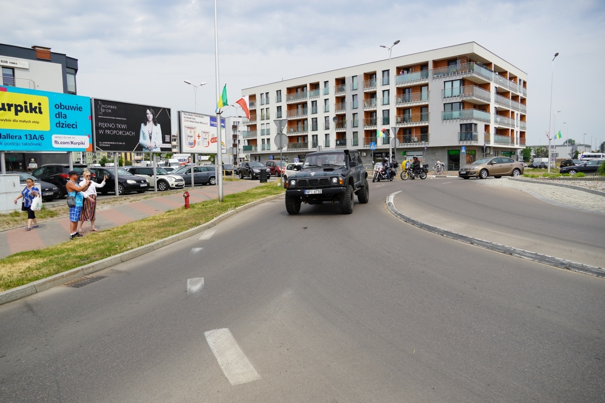 Motoserce 2024 - parada motocykli ulicami Ostrołęki [25.05.2024] - zdjęcie #52 - eOstroleka.pl
