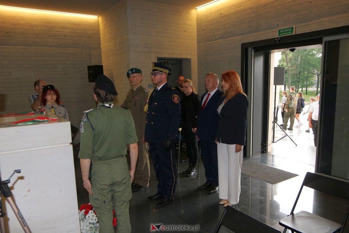 Uroczyste obchody 193. rocznicy bitwy pod Ostrołęką [25.05.2024]] - zdjęcie #21 - eOstroleka.pl