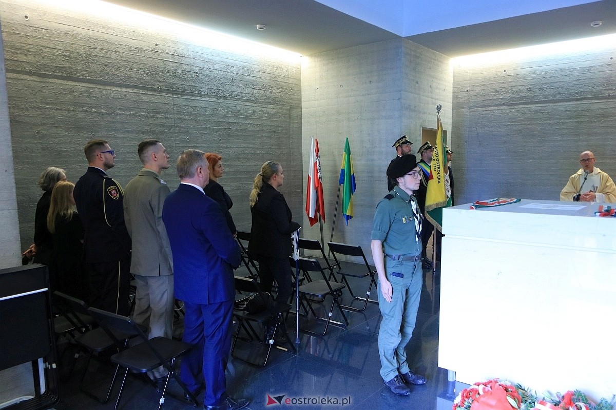 Uroczyste obchody 193. rocznicy bitwy pod Ostrołęką [25.05.2024]] - zdjęcie #11 - eOstroleka.pl
