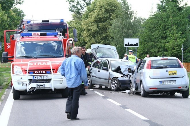 Wypadek w Rzekuniu (24.06.2011) - zdjęcie #3 - eOstroleka.pl