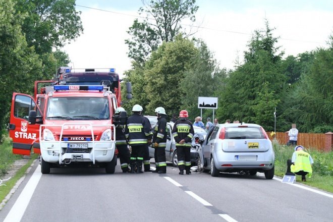 Wypadek w Rzekuniu (24.06.2011) - zdjęcie #9 - eOstroleka.pl