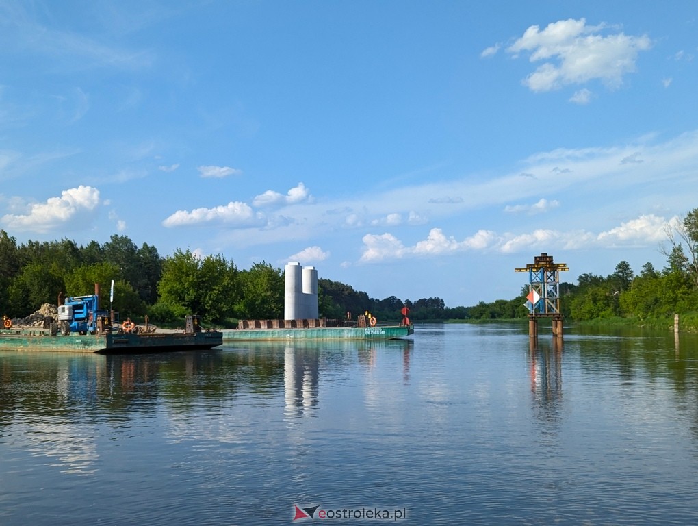 Budowa mostu w Teodorowie: Zdjęcia z perspektywy rzeki Narew [26.05.2024] - zdjęcie #21 - eOstroleka.pl