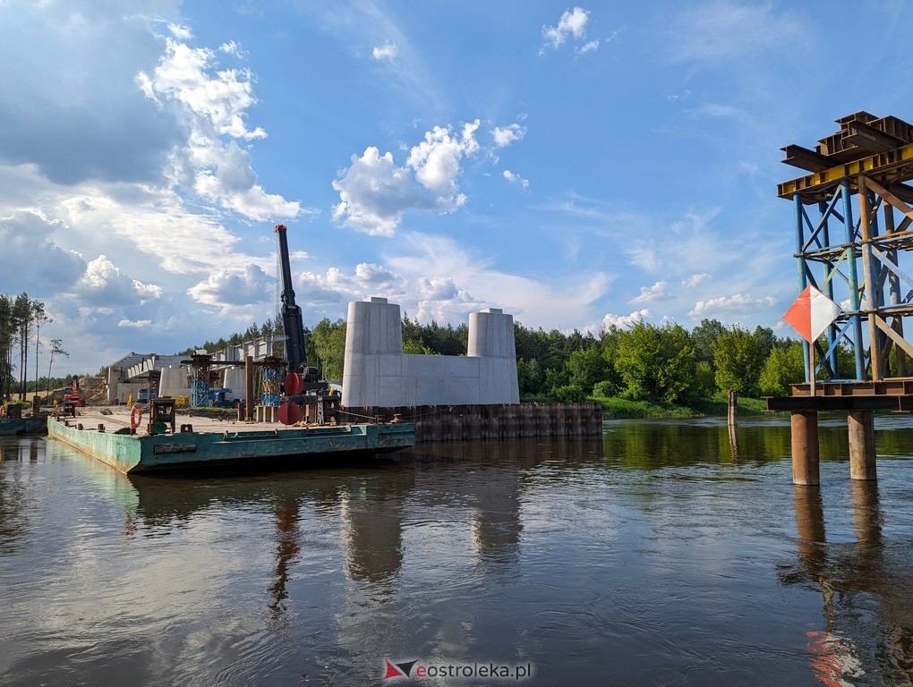 Budowa mostu w Teodorowie: Zdjęcia z perspektywy rzeki Narew [26.05.2024] - zdjęcie #14 - eOstroleka.pl