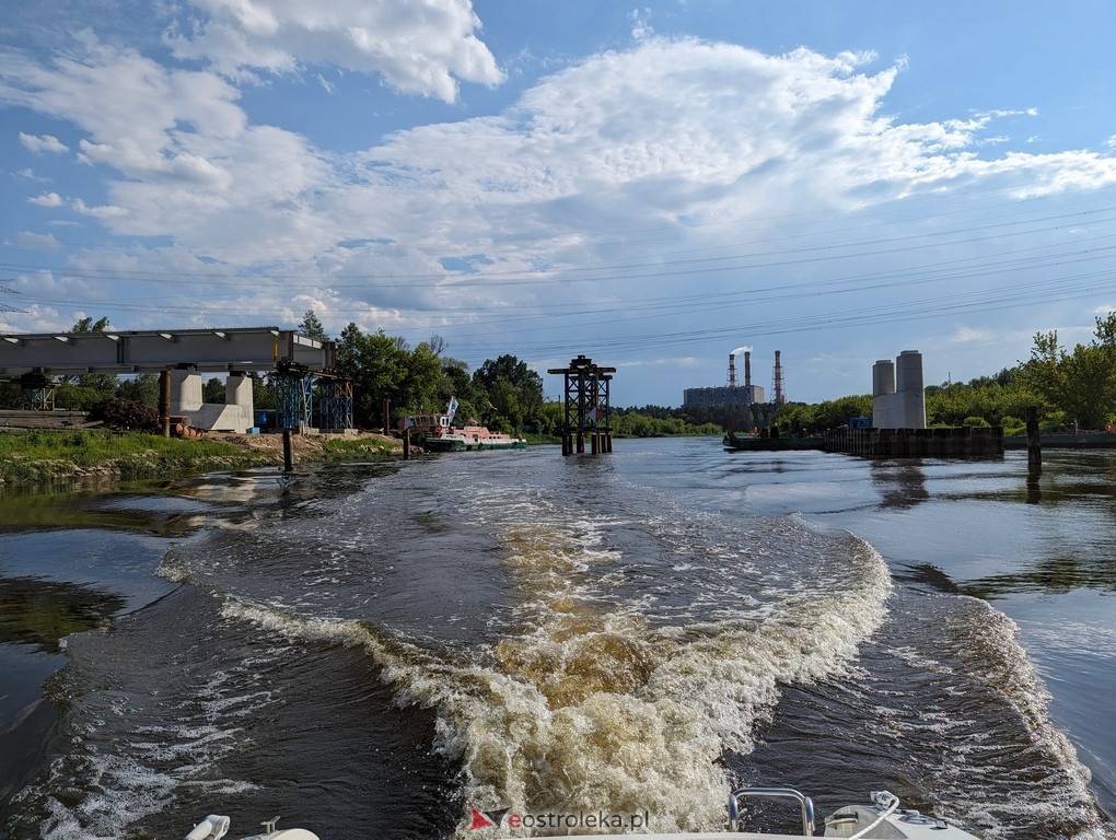 Budowa mostu w Teodorowie: Zdjęcia z perspektywy rzeki Narew [26.05.2024] - zdjęcie #1 - eOstroleka.pl