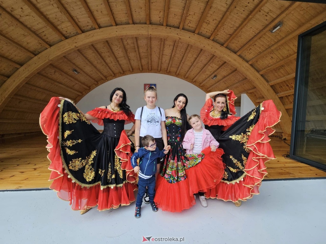 Dzień Matki w Troszynie: Koncert Patrycji Runo [25.05.2024] - zdjęcie #65 - eOstroleka.pl