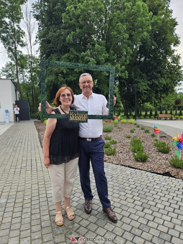 Dzień Matki w Troszynie: Koncert Patrycji Runo [25.05.2024] - zdjęcie #44 - eOstroleka.pl
